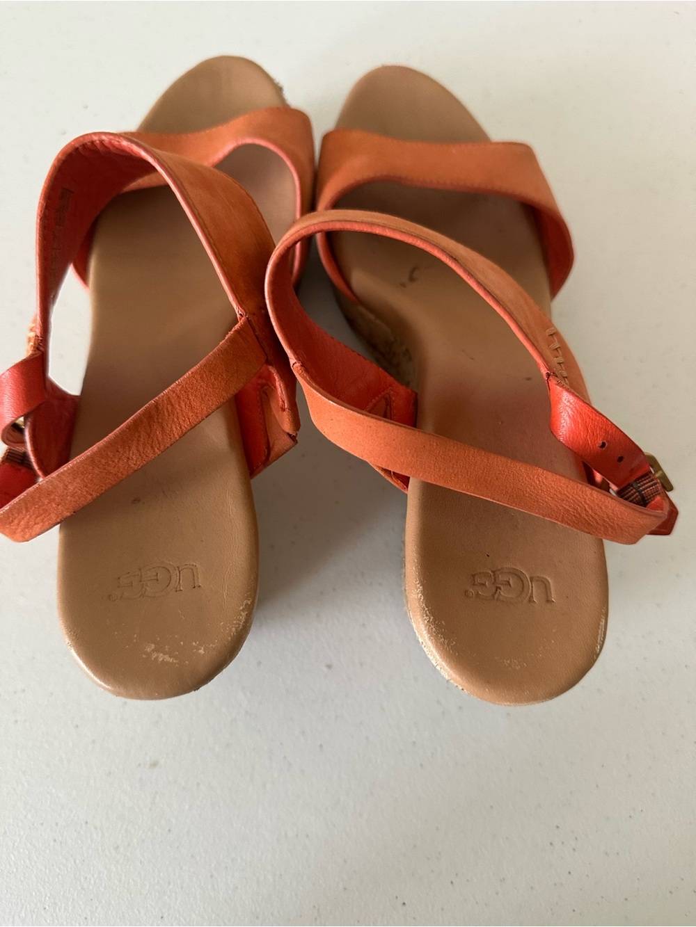 UGG Women's Orange Slingback Sandals size 10, pre owned - Picture 3 of 5